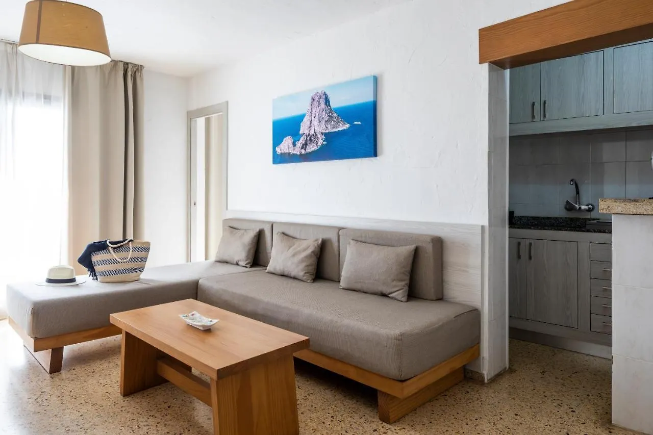 Apartamentos El Moro San Antonio