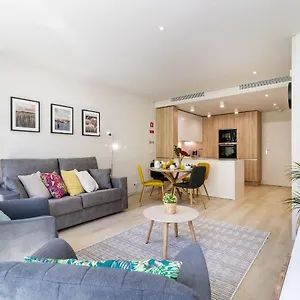  Apartment Modern & Stylish In Av. Da Liberdade By Lovelystay Portugal